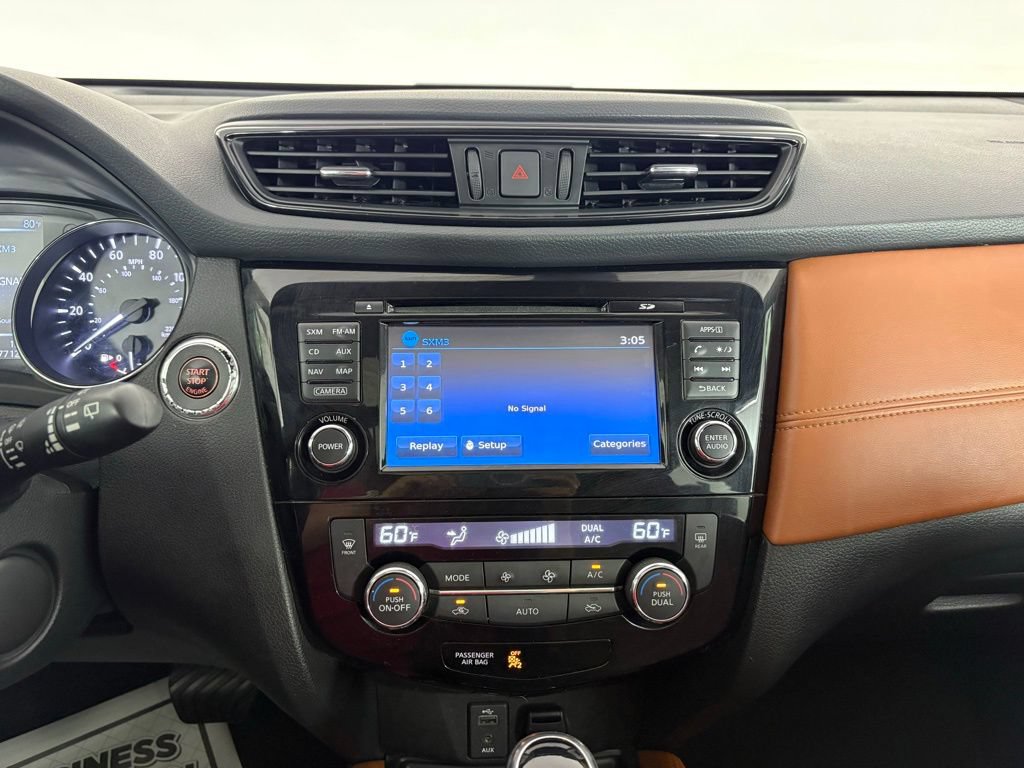 Used 2017 Nissan Rogue SL w/ SL Premium Package FWD image 29