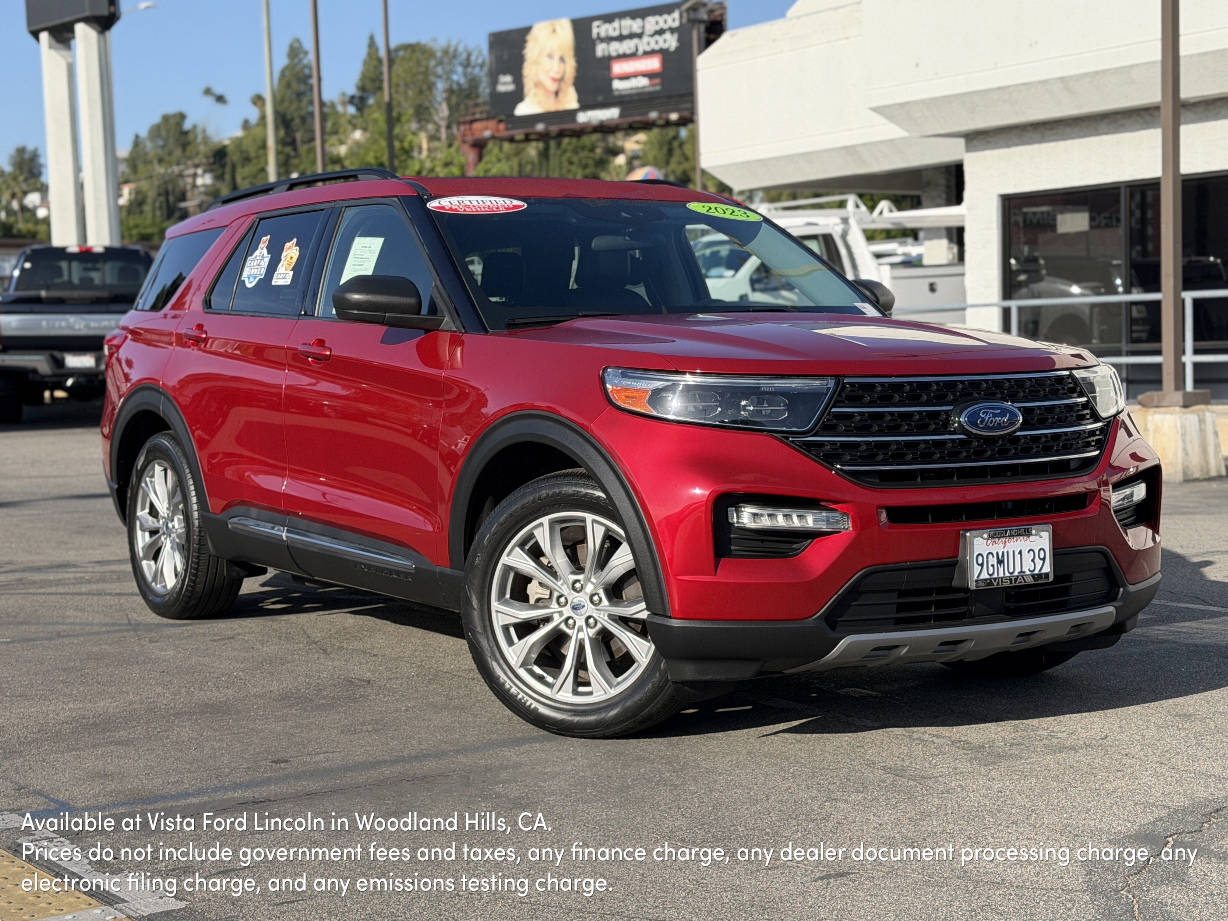 Certified 2023 Ford Explorer XLT w/ Equipment Group 202A RWD image 1