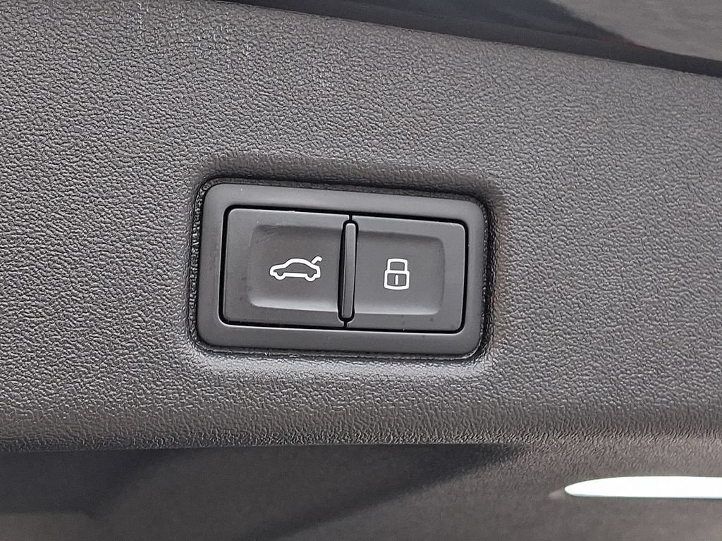 Used 2025 Audi Q5 Premium Plus AWD/4WD image 30