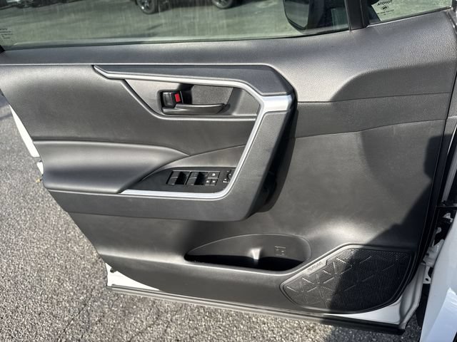 Used 2025 Toyota RAV4 LE FWD image 25