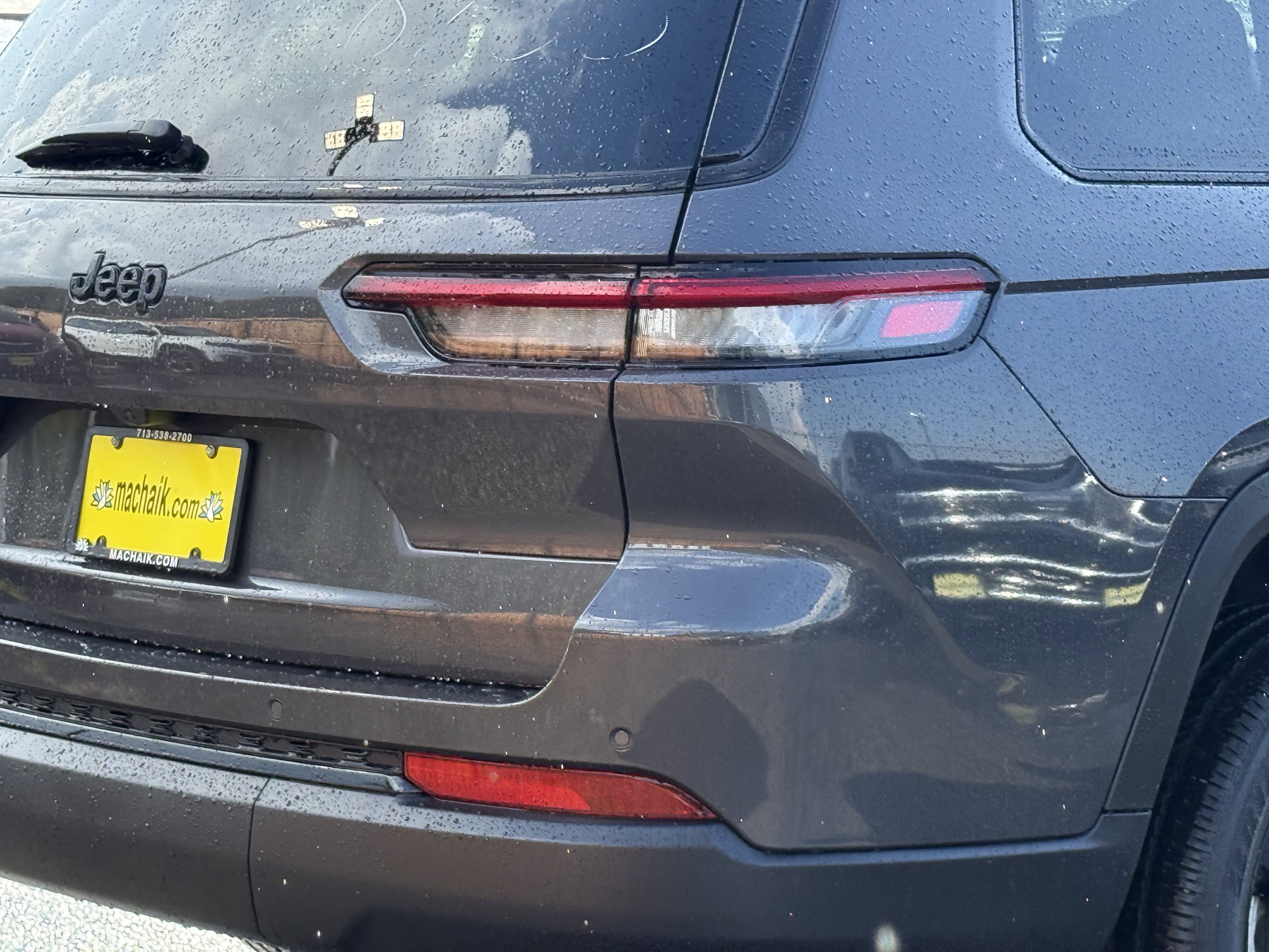 New 2025 Jeep Grand Cherokee L Altitude image 10