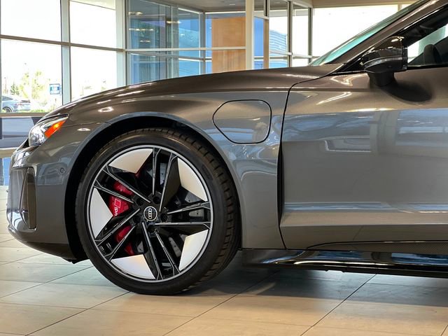 Used 2022 Audi RS e-tron GT image 41