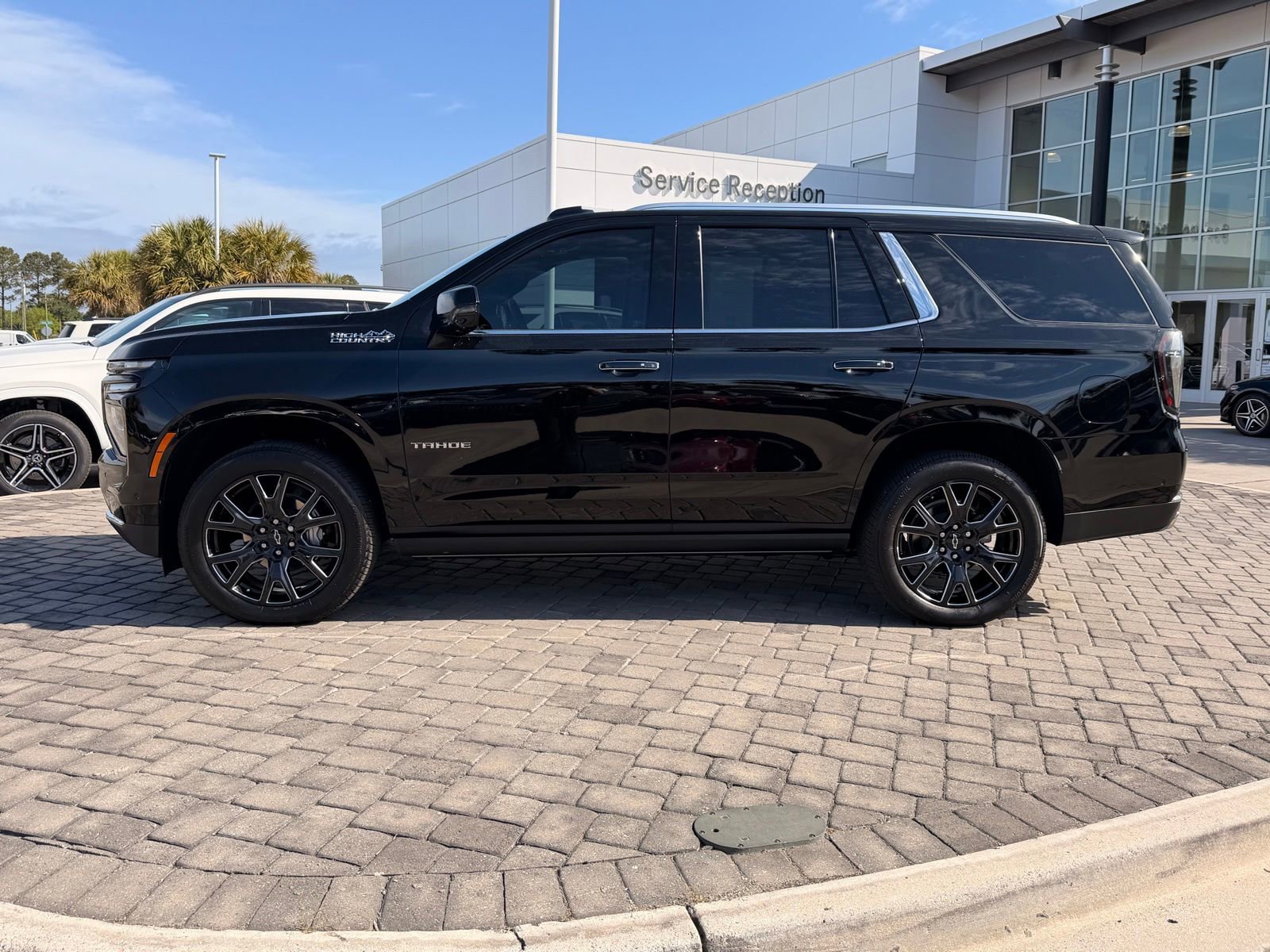 Used 2026 Chevrolet Tahoe High Country AWD/4WD image 12