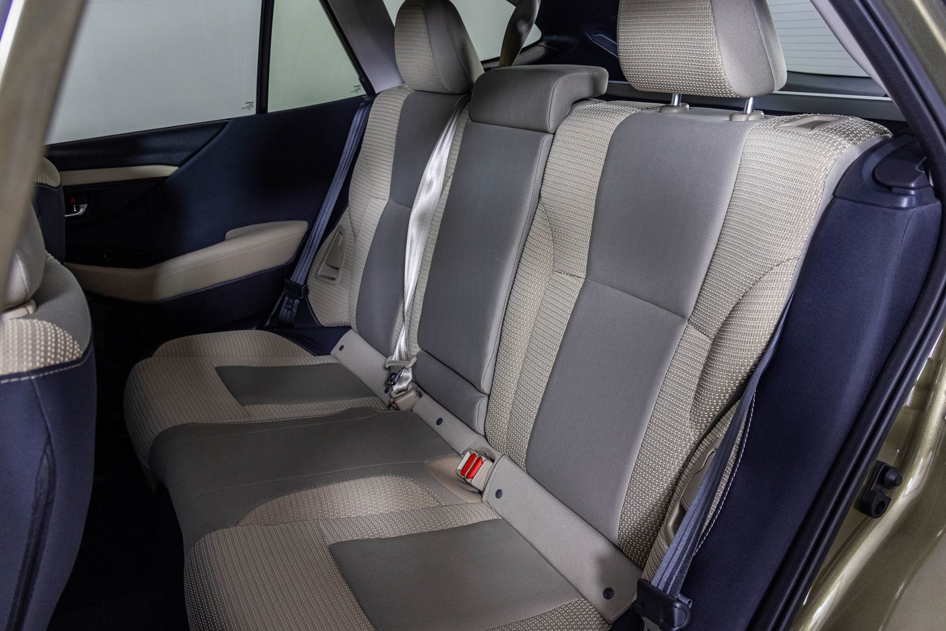 Used 2024 Subaru Outback Premium image 36