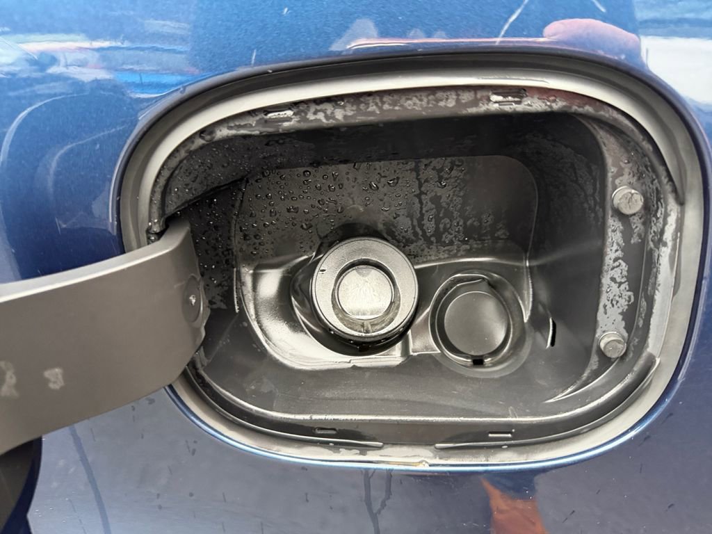 Used 2023 Chevrolet Silverado 1500 Custom image 36