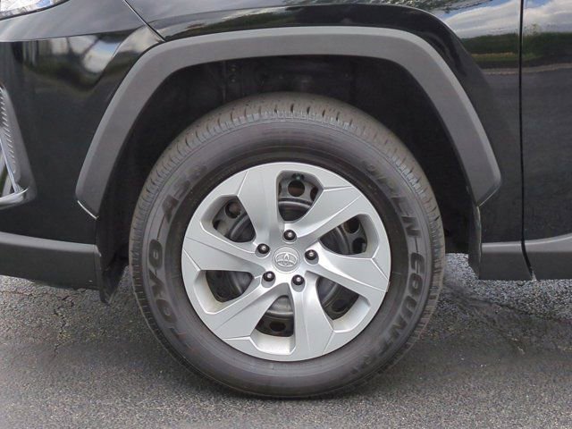 Certified 2022 Toyota RAV4 LE AWD/4WD image 7