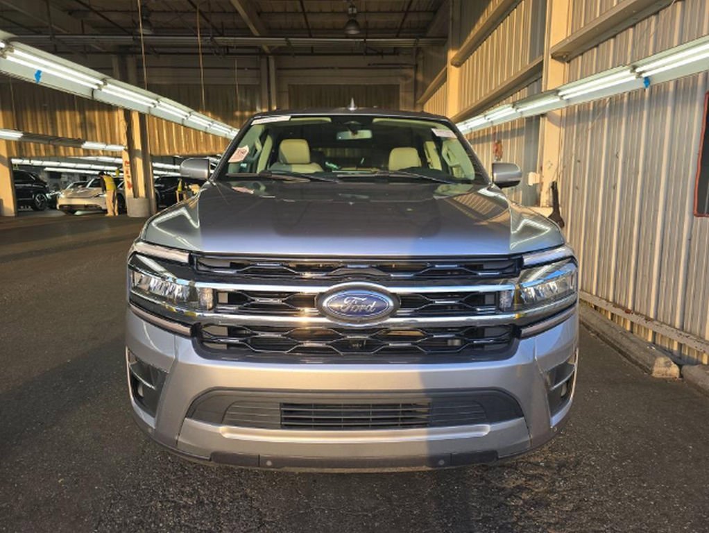 Used 2024 Ford Expedition Max Limited image 2