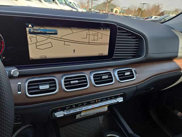 New 2026 Mercedes-Benz GLS 580 4MATIC image 11
