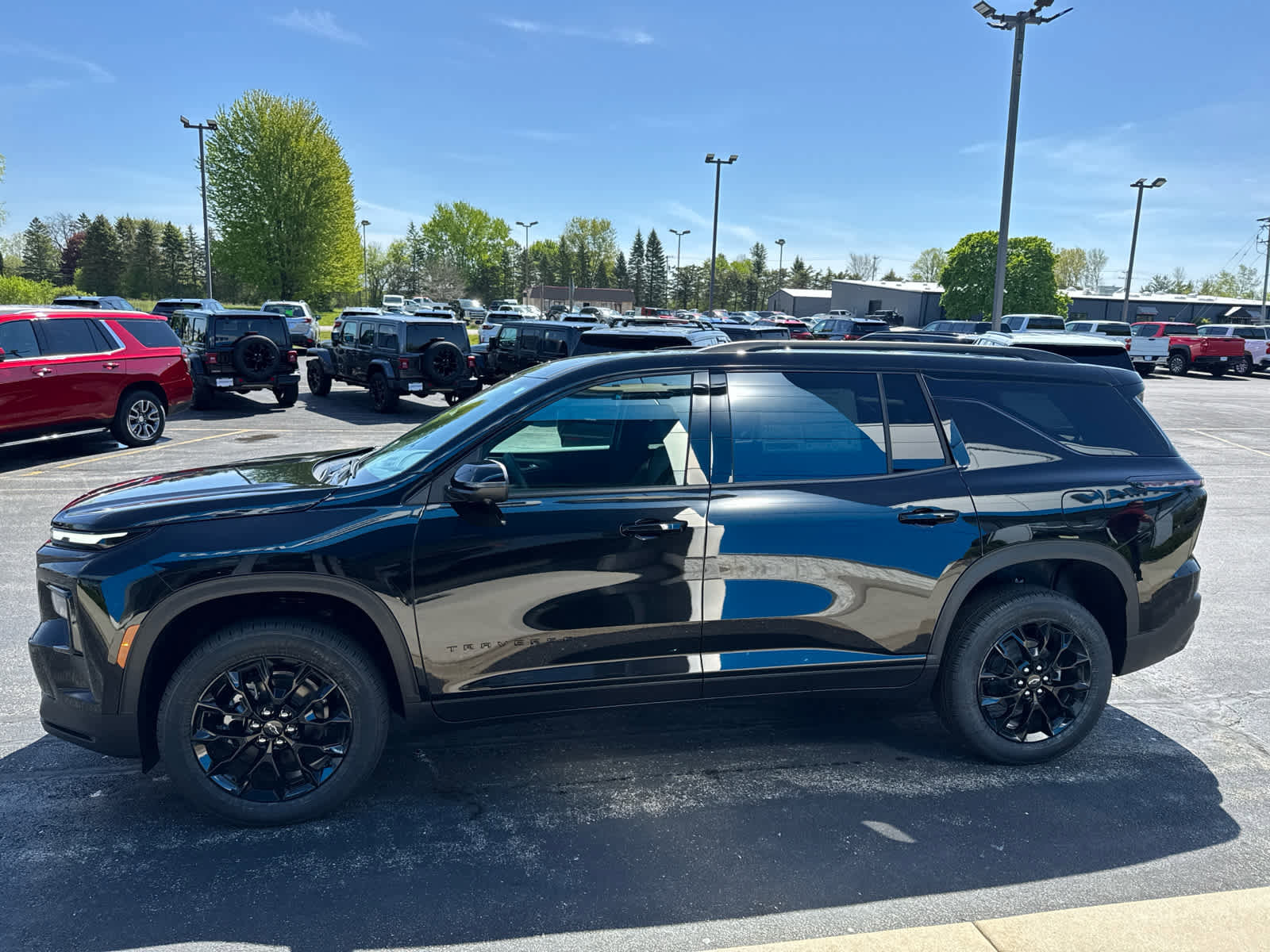 New 2026 Chevrolet Traverse LT w/ Midnight/Sport Edition AWD/4WD image 10