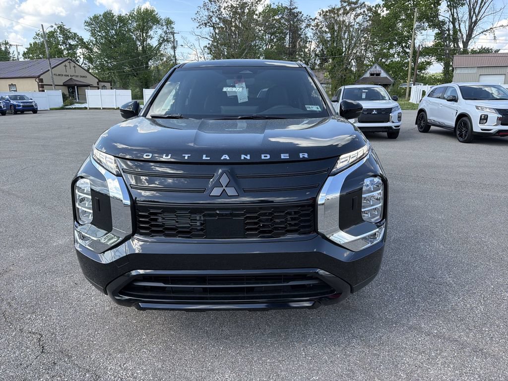 New 2026 Mitsubishi Outlander LE AWD/4WD image 11