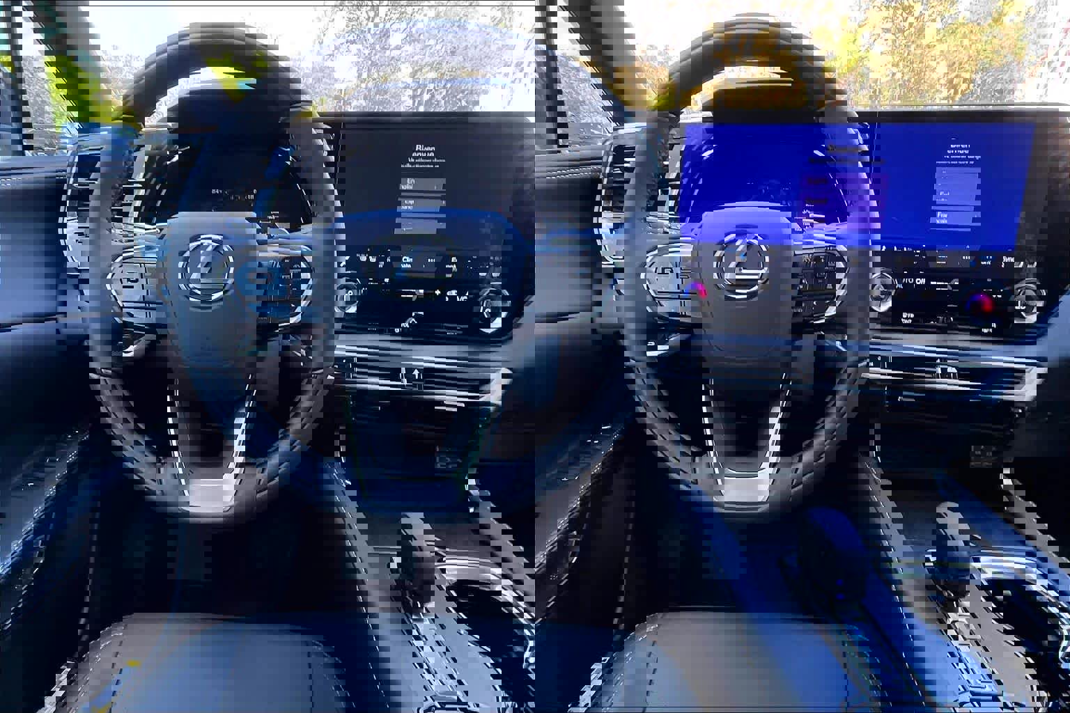 Used 2025 Lexus RX 350 Premium w/ Convenience Package image 6