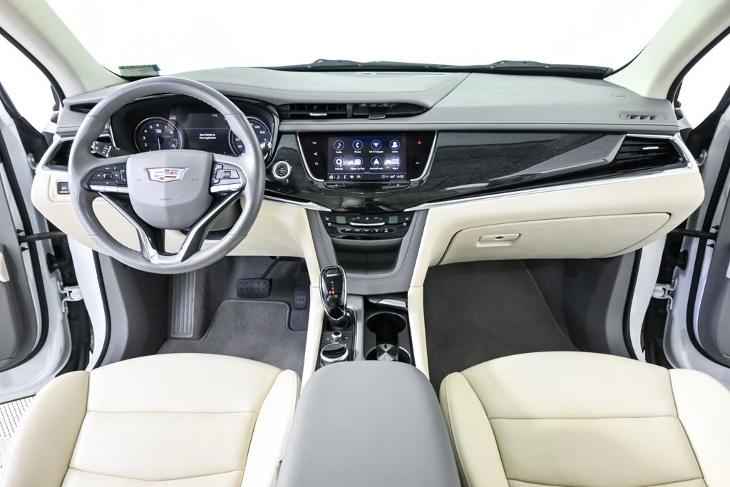Used 2022 Cadillac XT6 Premium Luxury w/ Technology Package image 35