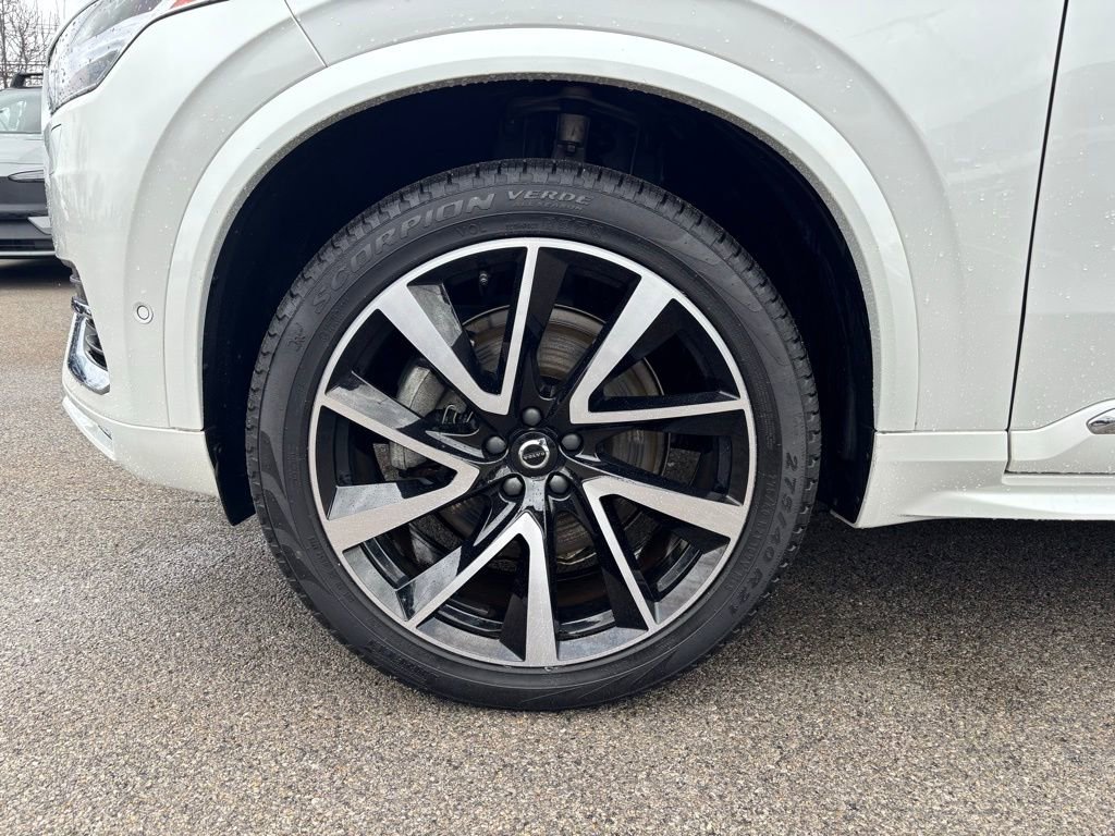 Certified 2024 Volvo XC90 B6 Ultimate image 30