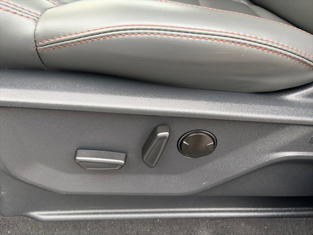 Used 2025 Ford Expedition Active image 13