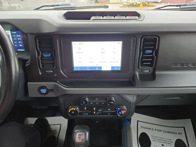Used 2022 Ford Bronco Black Diamond image 25