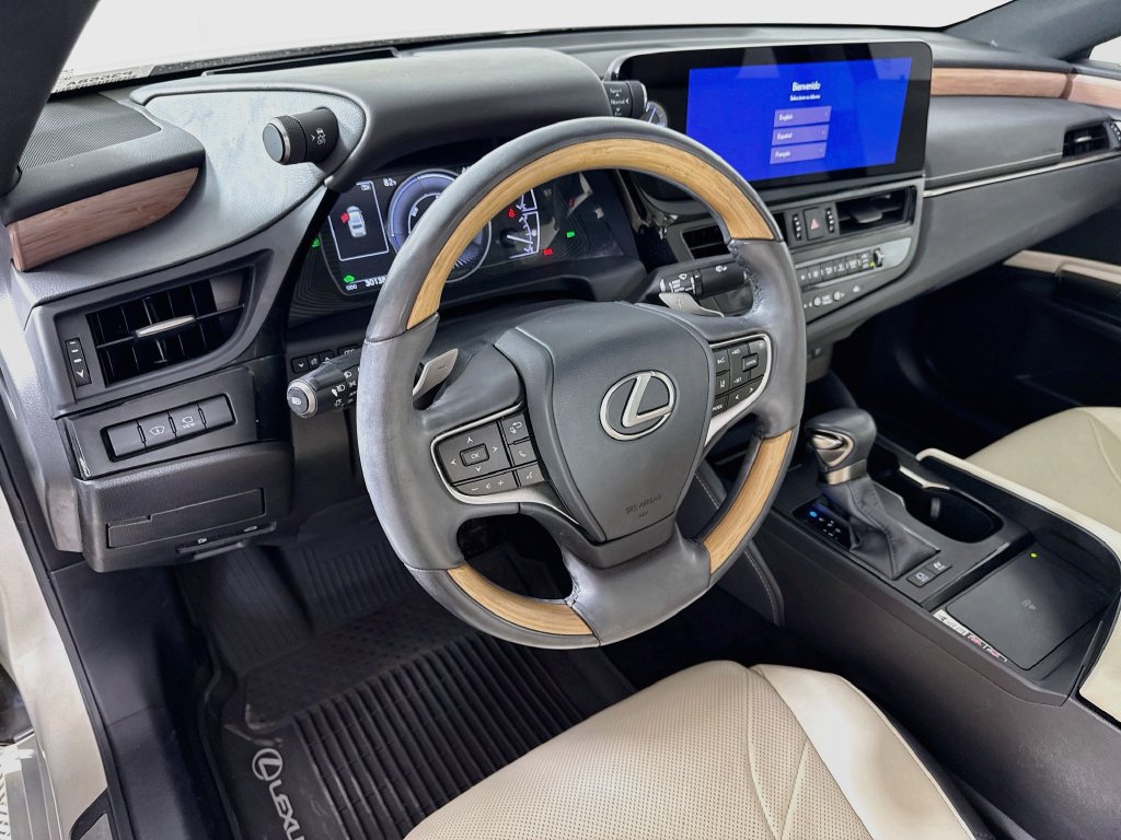 Certified 2024 Lexus ES 300h Ultra Luxury w/ Accessory Package (Z2) FWD image 9