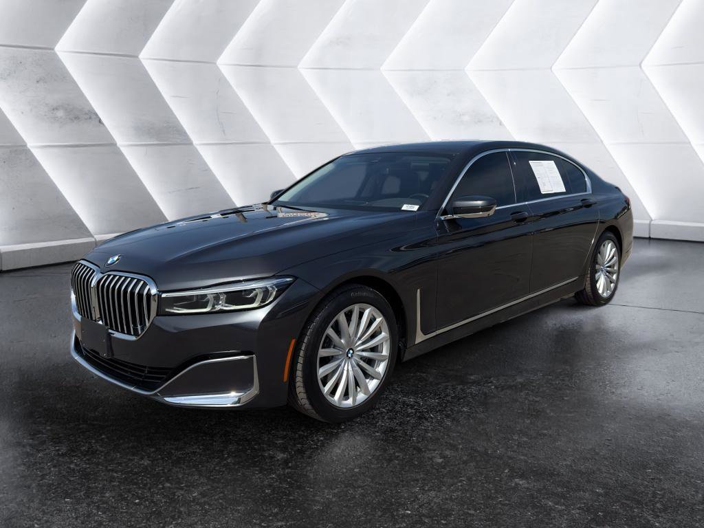 Used 2022 BMW 740i xDrive w/ Premium Package AWD/4WD image 3