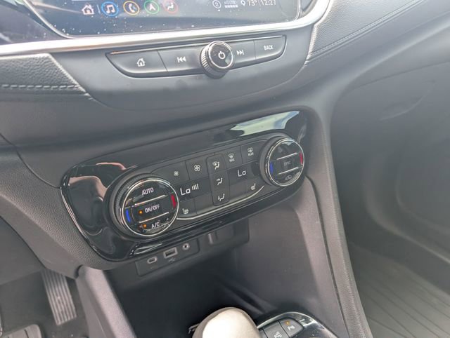 Used 2020 Buick Encore GX Essence w/ Experience Buick Package image 22