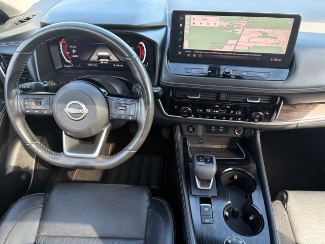 Used 2024 Nissan Rogue Platinum AWD/4WD image 3