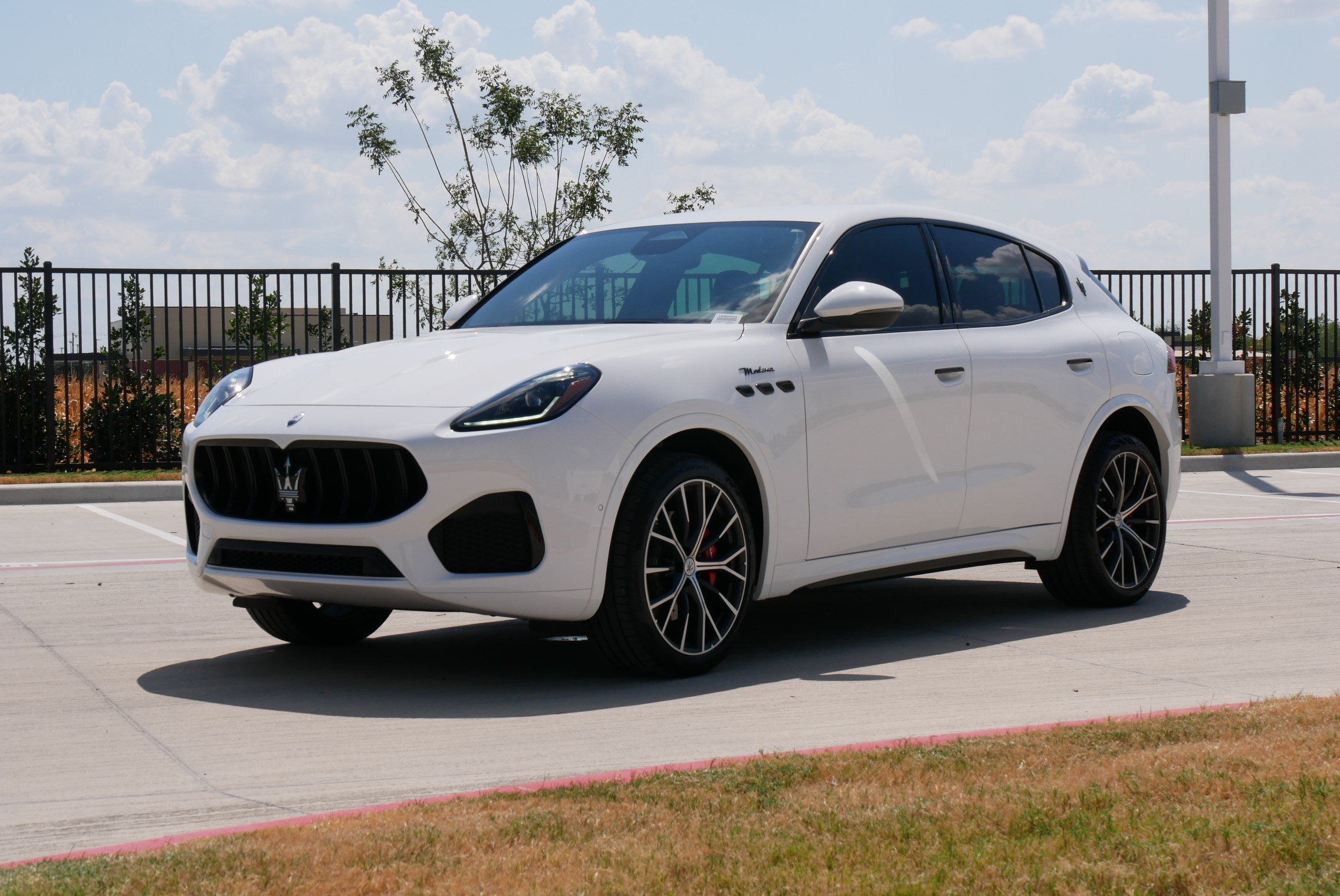 Used 2026 Maserati Grecale Modena AWD/4WD image 5
