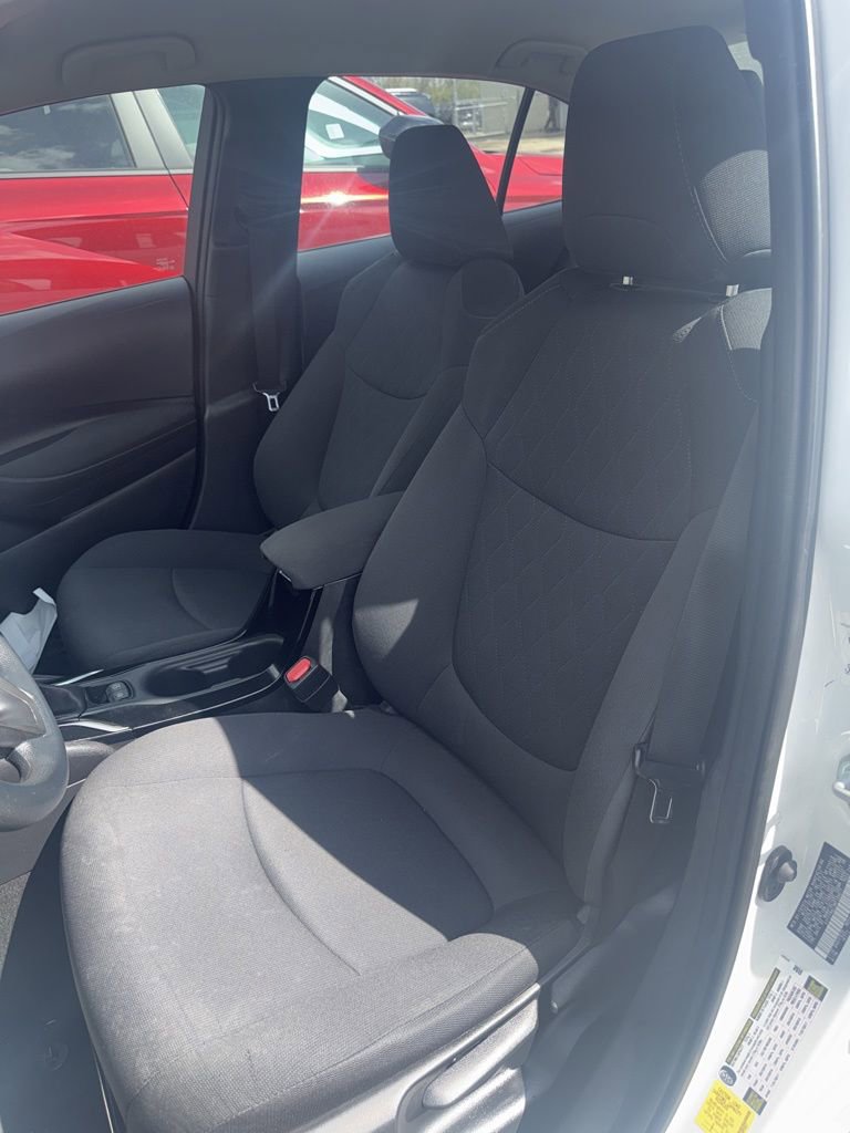 Used 2021 Toyota Corolla LE image 7