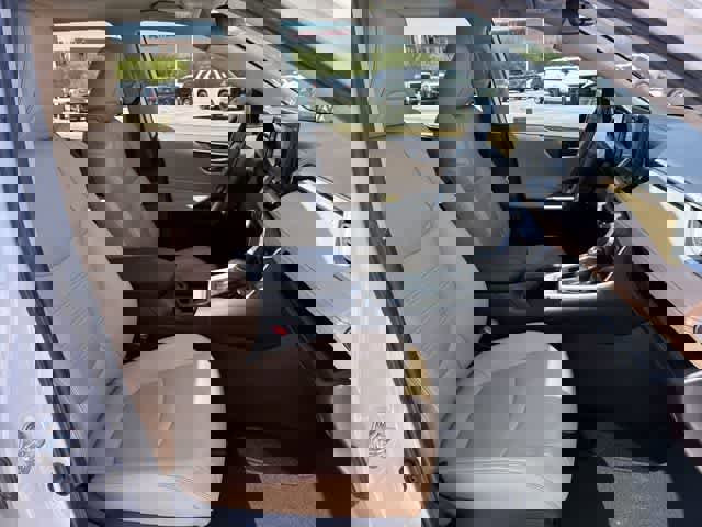 Used 2021 Toyota RAV4 XLE Premium image 24