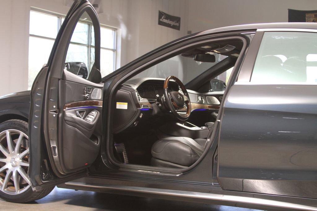Used 2014 Mercedes-Benz S 63 AMG 4MATIC Sedan w/ Driver Assistance Package image 2