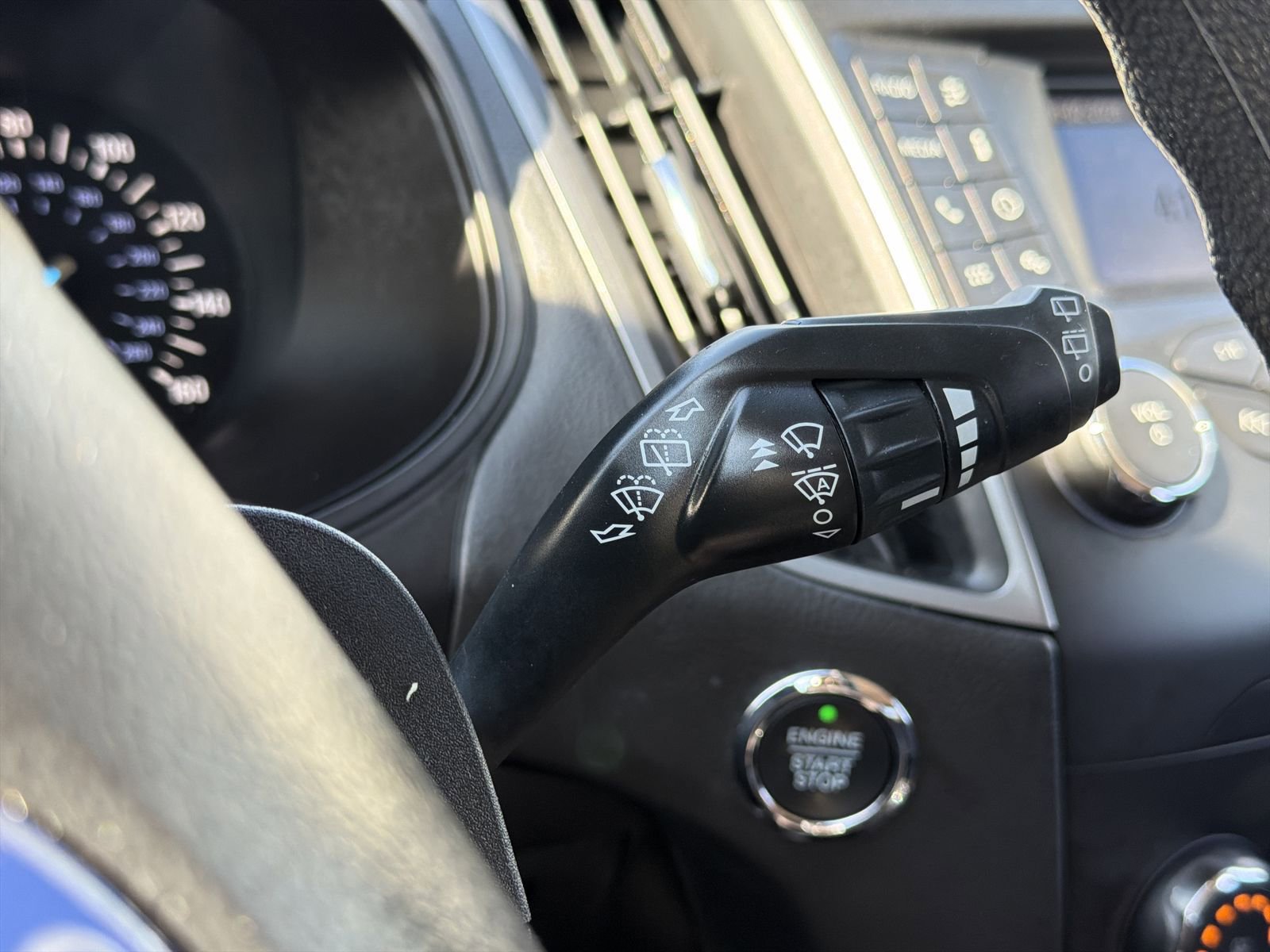 Used 2019 Ford Edge SE w/ Cargo Accessory Package AWD/4WD image 29