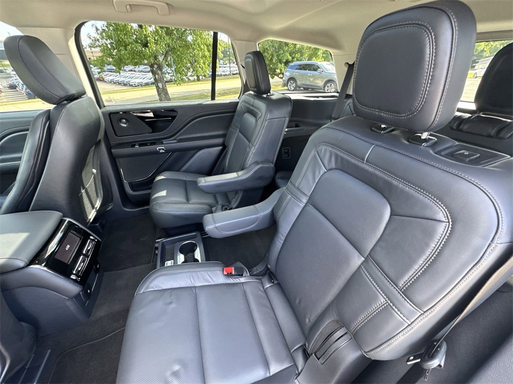 Used 2025 Lincoln Aviator Reserve w/ Illumination Package image 23