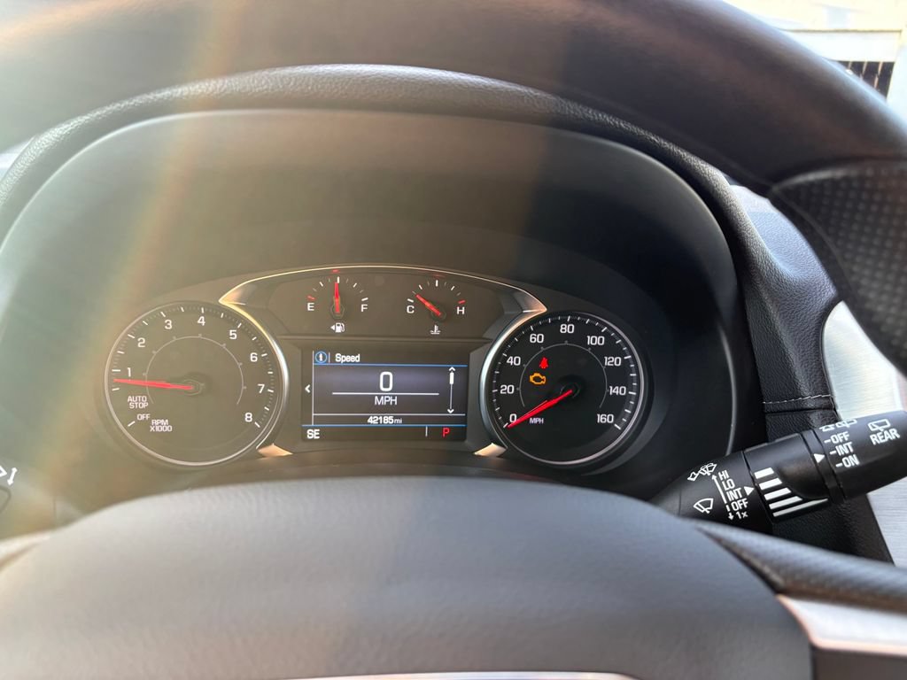 Used 2024 GMC Terrain SLE AWD/4WD image 18