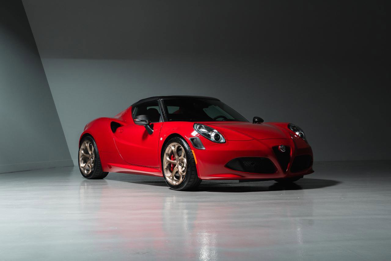 Used 2018 Alfa Romeo 4C Spider image 10