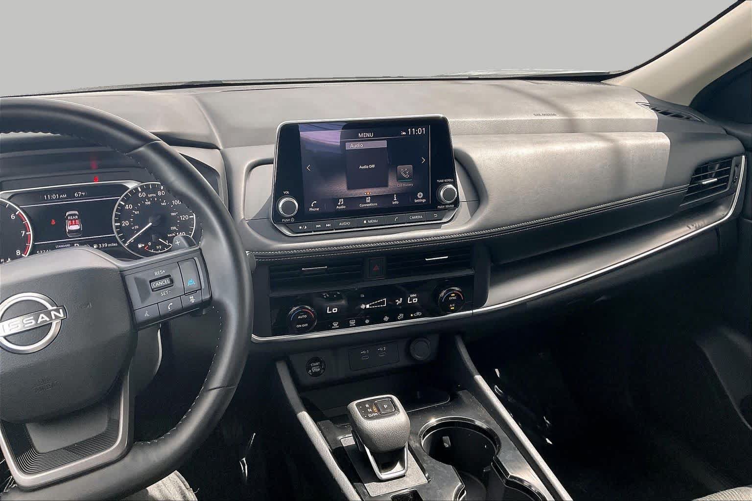 Used 2025 Nissan Rogue SV FWD image 13