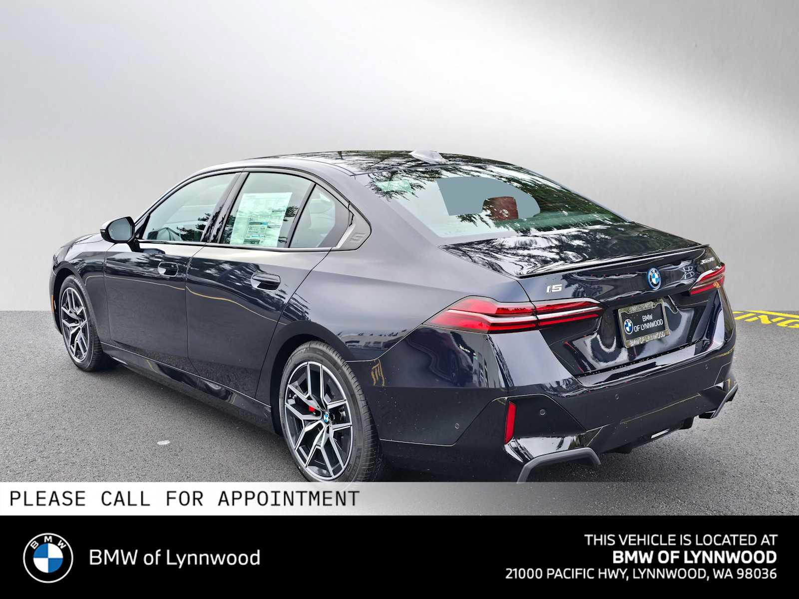 New 2026 BMW i5 eDrive40 w/ M Sport Package AWD/4WD image 5