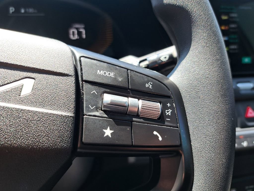 Used 2025 Kia K4 FWD image 13