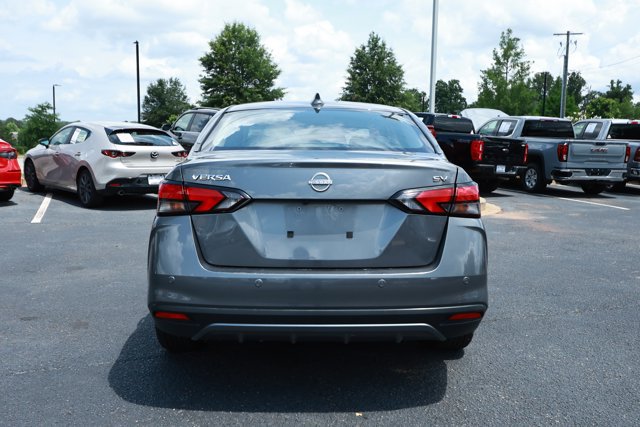 Used 2024 Nissan Versa SV FWD image 7