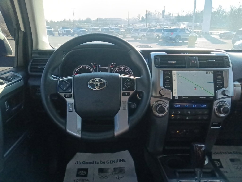 Used 2020 Toyota 4Runner Limited image 28