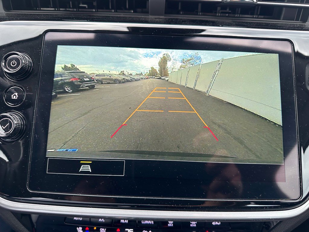 Used 2023 Chevrolet Bolt EUV LT w/ Convenience Package FWD image 14