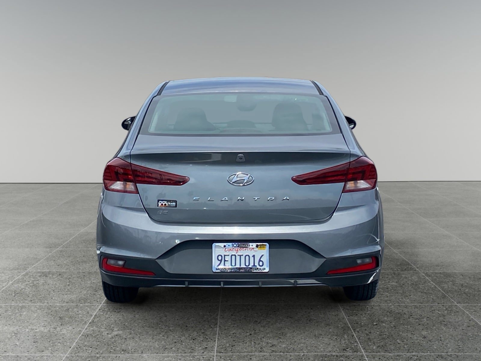 Used 2019 Hyundai Elantra SE w/ Cargo Package FWD image 4