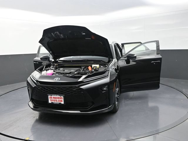 Certified 2025 Toyota Crown Signia AWD/4WD image 43
