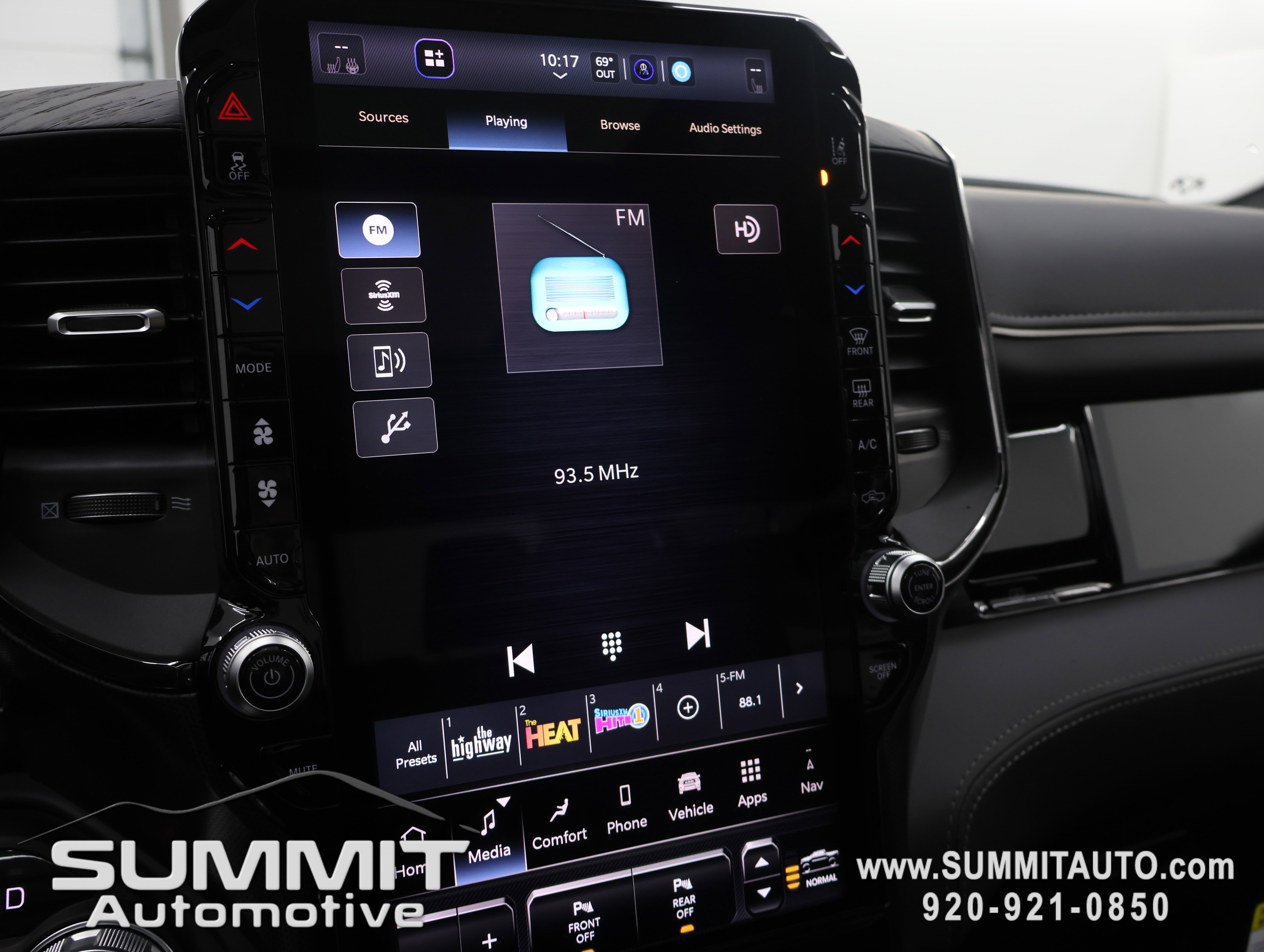 New 2026 RAM 1500 Limited AWD/4WD image 57