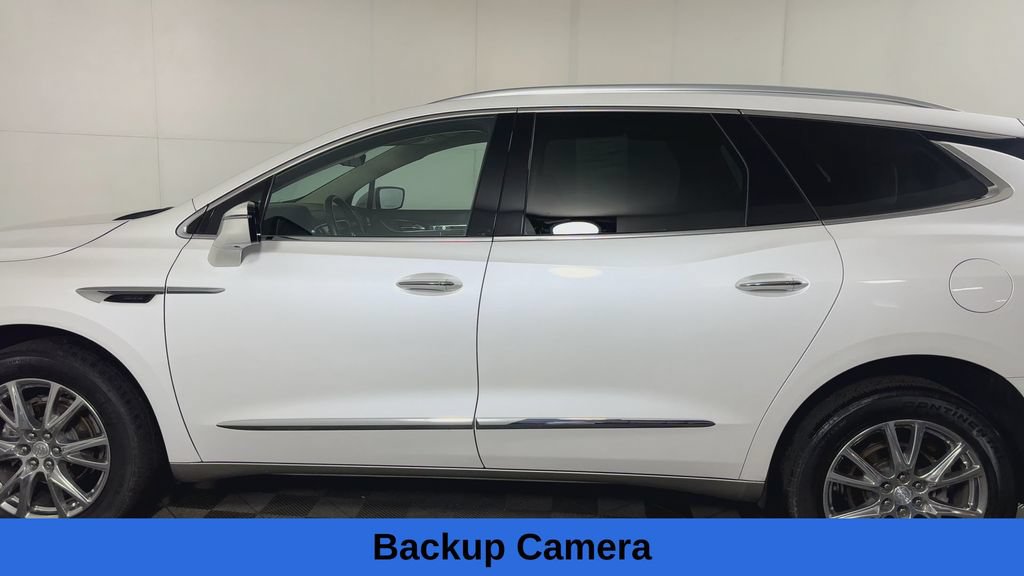 Used 2022 Buick Enclave Premium w/ Surround and Sites Package AWD/4WD image 8