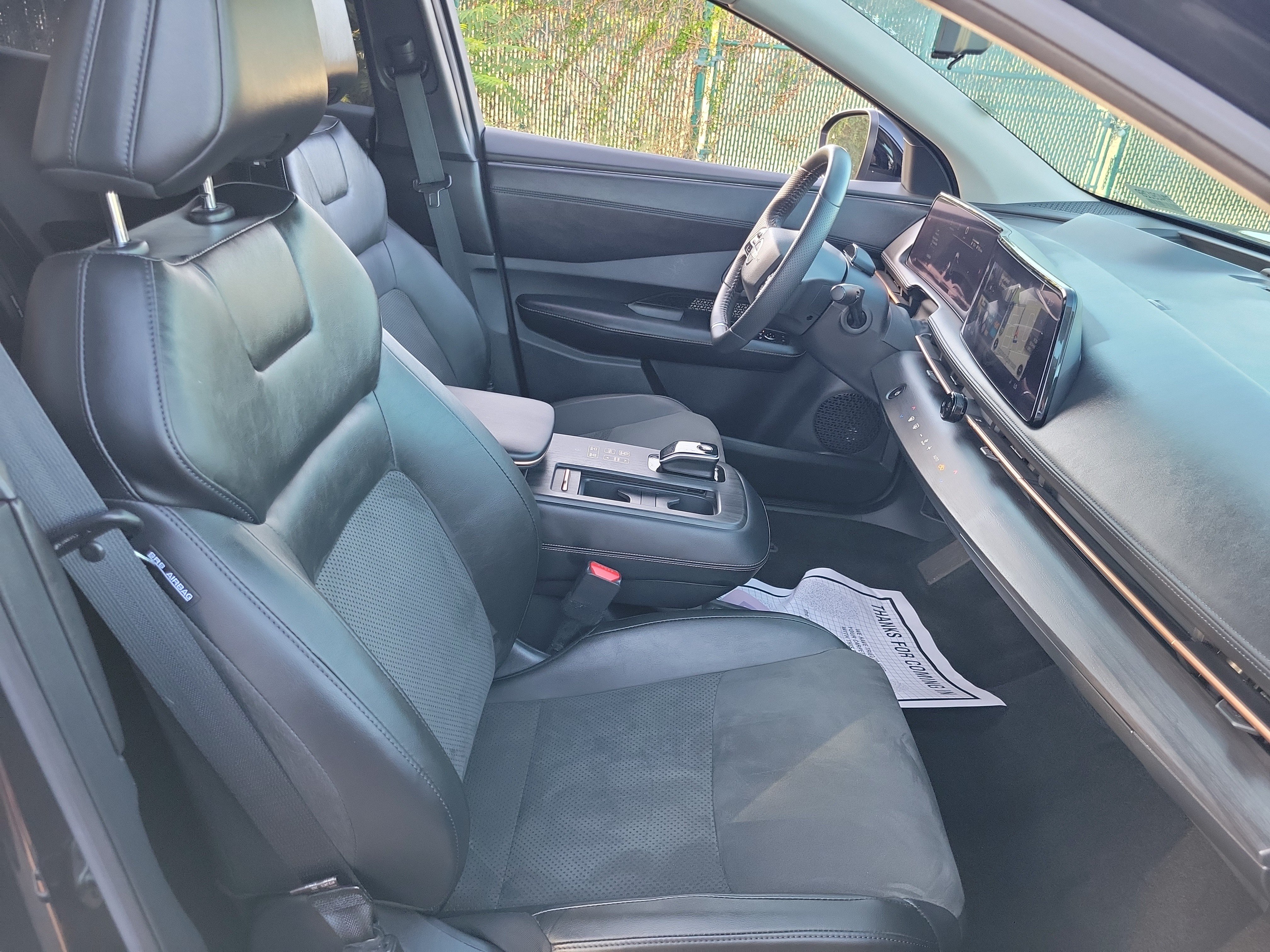 Used 2023 Nissan Ariya FWD image 22