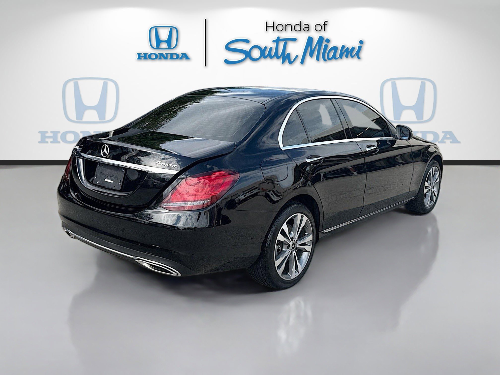 Used 2020 Mercedes-Benz C 300 4MATIC Sedan w/ Premium Package image 7