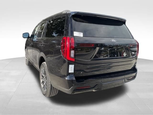 New 2025 Ford Expedition Platinum w/ Stealth Performance Package image 3