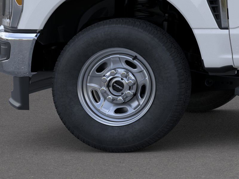 New 2026 Ford F250 XL w/ XL Chrome Package image 18