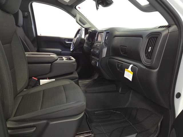 New 2026 Chevrolet Silverado 1500 Custom RWD image 16