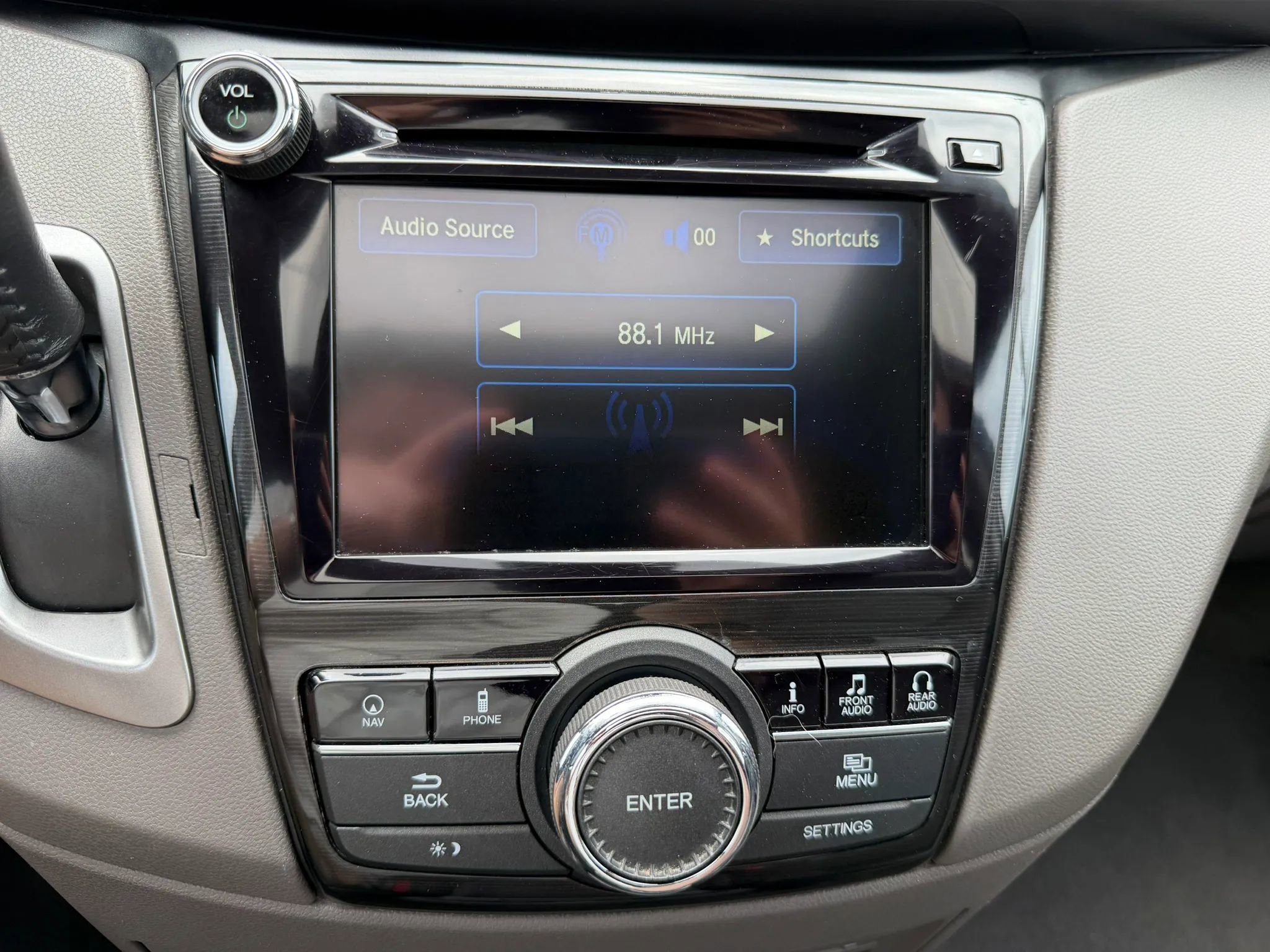 Used 2016 Honda Odyssey Touring image 32