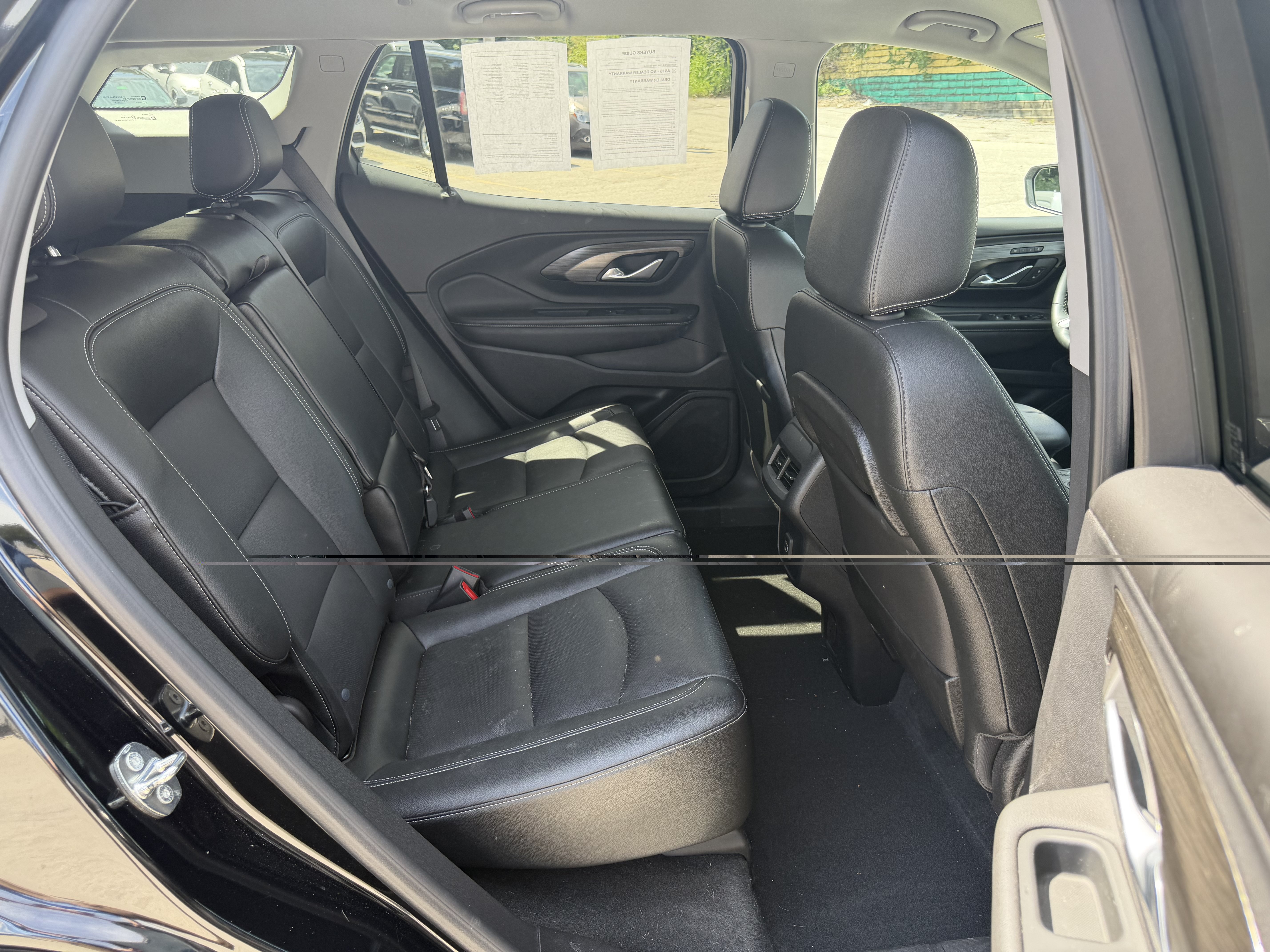Used 2024 GMC Terrain SLT FWD image 10
