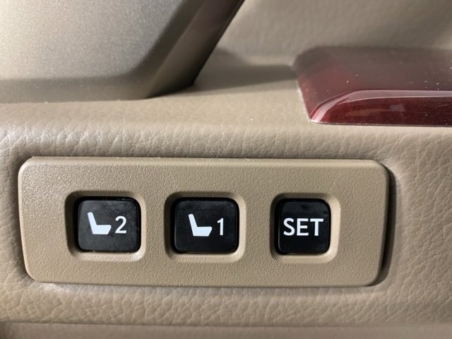 Used 2019 Lexus GX 460 image 19