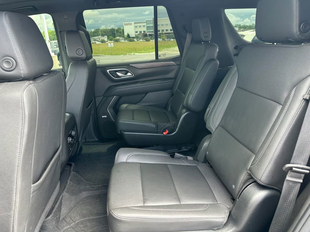 Used 2023 Chevrolet Tahoe Z71 w/ Luxury Package AWD/4WD image 13